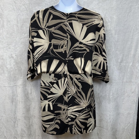 Halston Wrap Dress Womens 14 Black Palm Leaf Kimono Short Belted Pockets - Picture 3 of 9